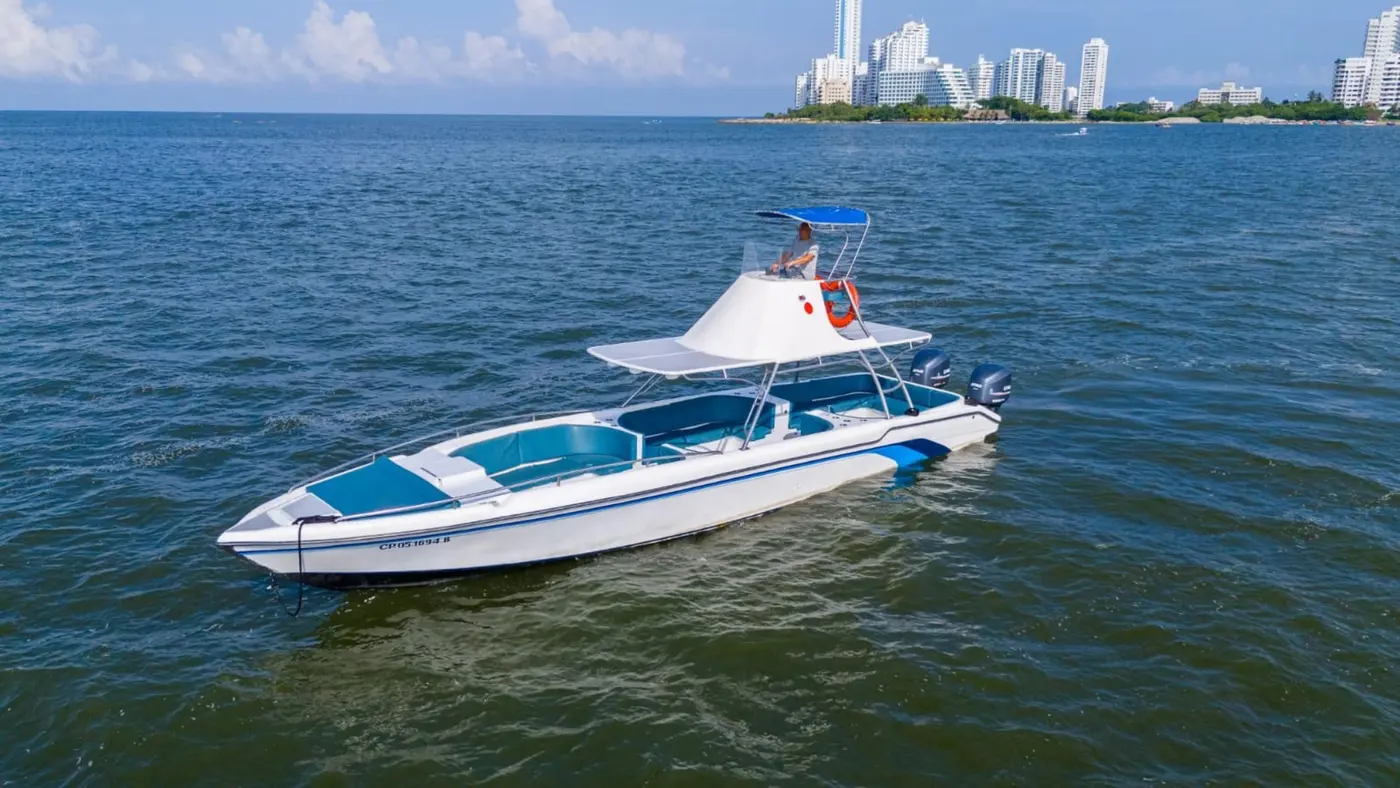 Boat rental (2/6)