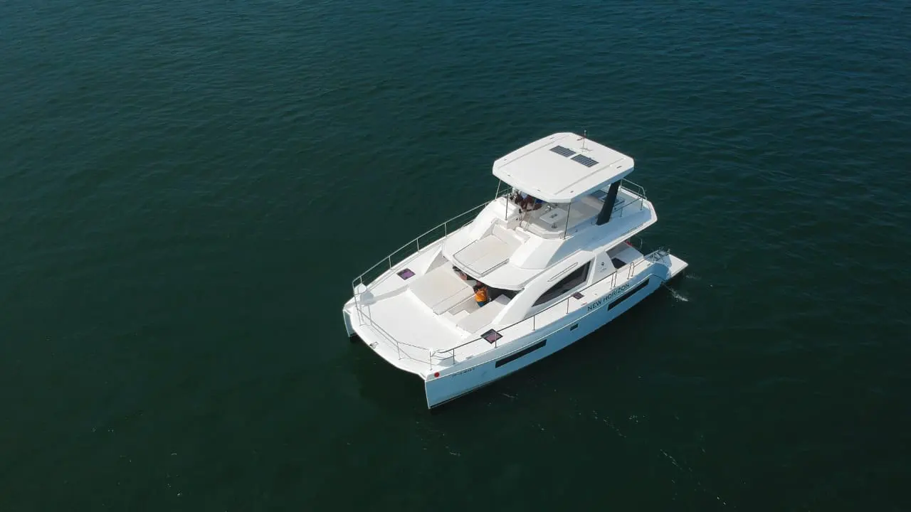 Boat rental (3/6)
