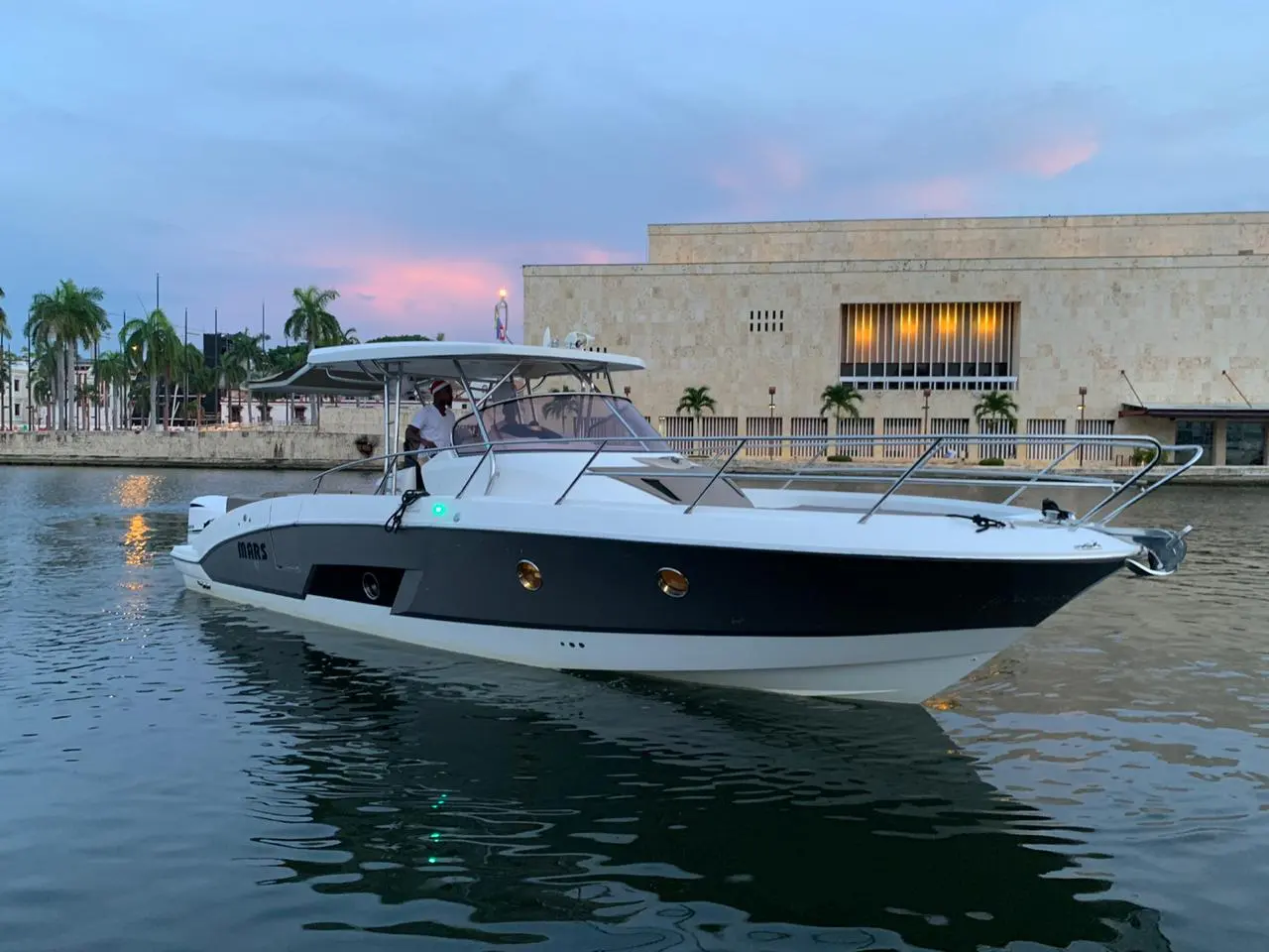 Boat rental (4/6)