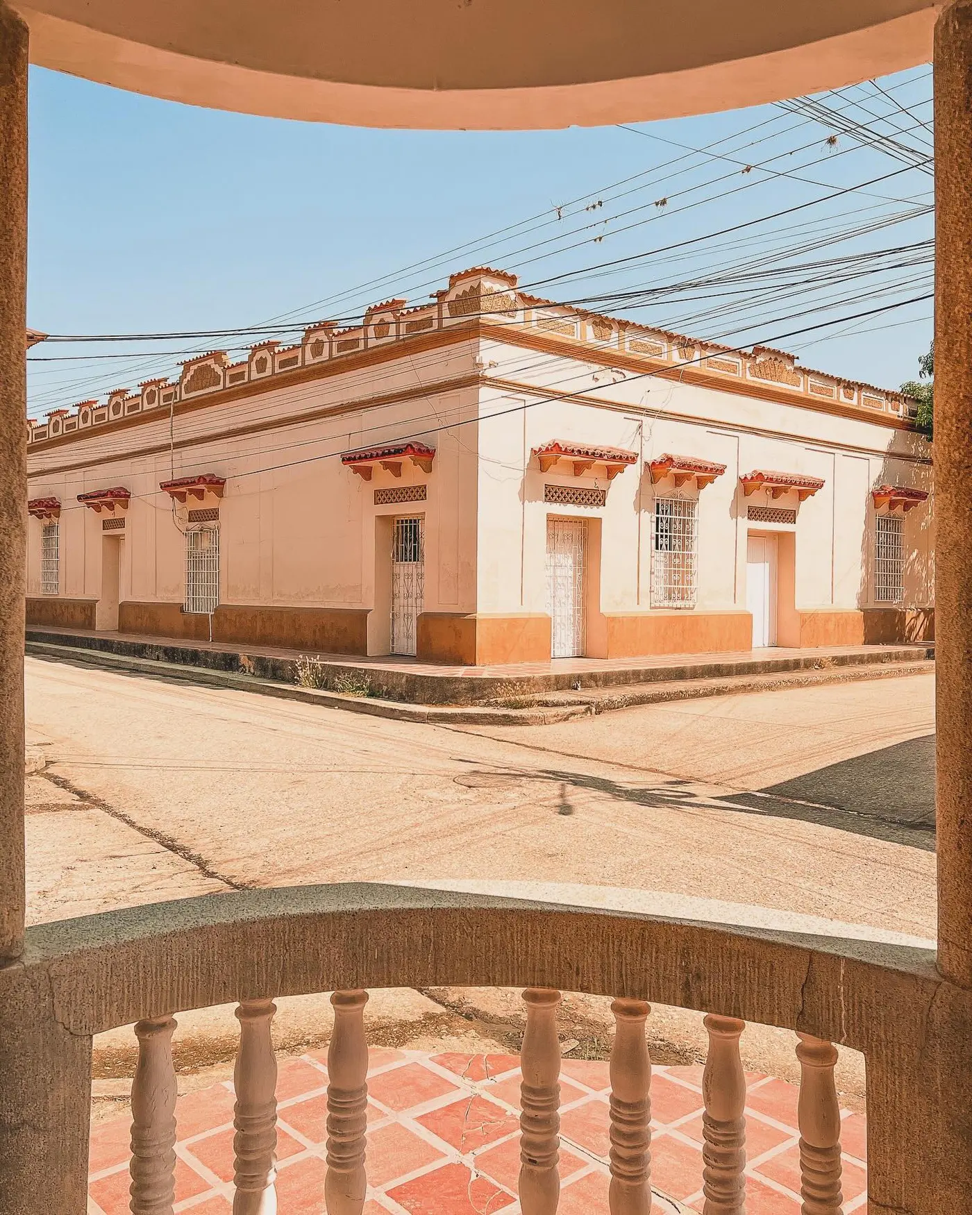 Montes de María: San Jacinto, San Juan Nepomuceno, Proyecto Titi, Los Colorados Sanctuary and Palenque (2/10)