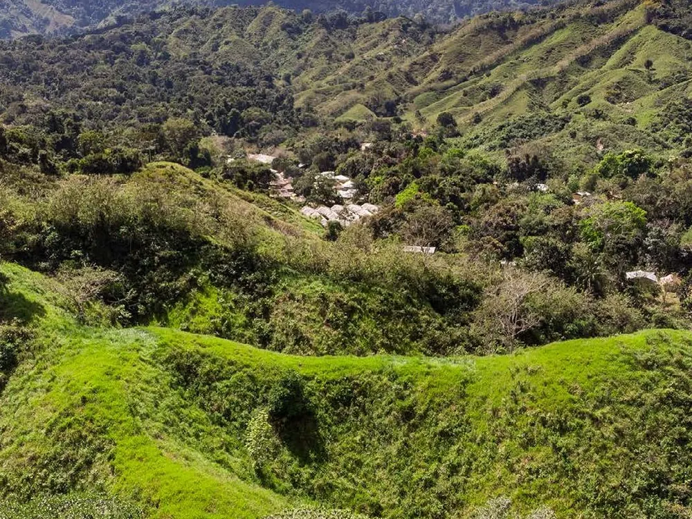Colinas verdes de la Sierra Nevada